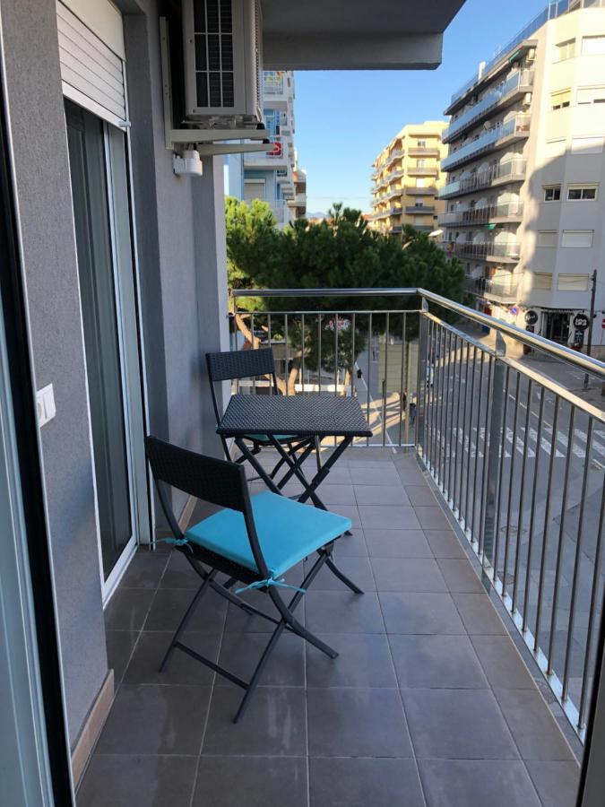 Beta'S Place - Apartamento Primera Linea De Playa 布拉内斯 外观 照片